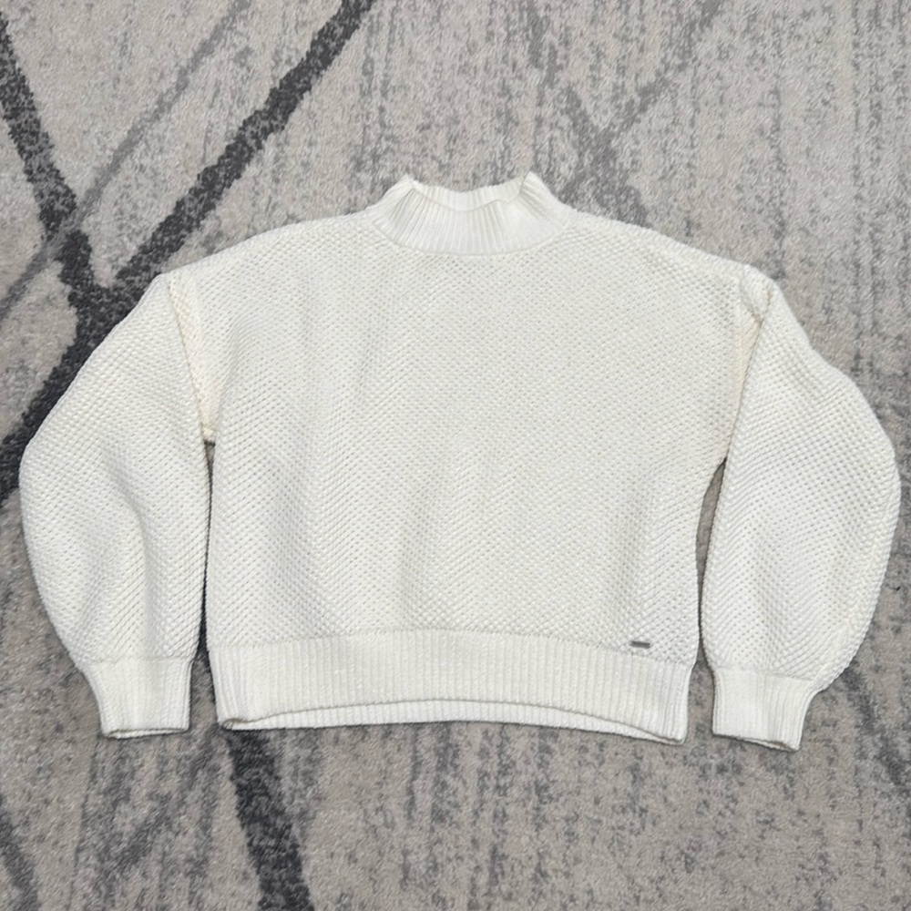 EUC Hollister Mockneck Sweater in Medium